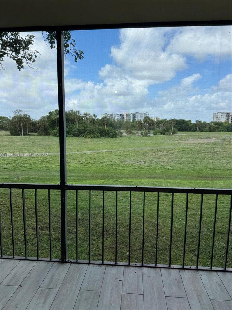 6301 N Fall Circle Dr, Unit 213, Lauderhill, FL 33319 Photo