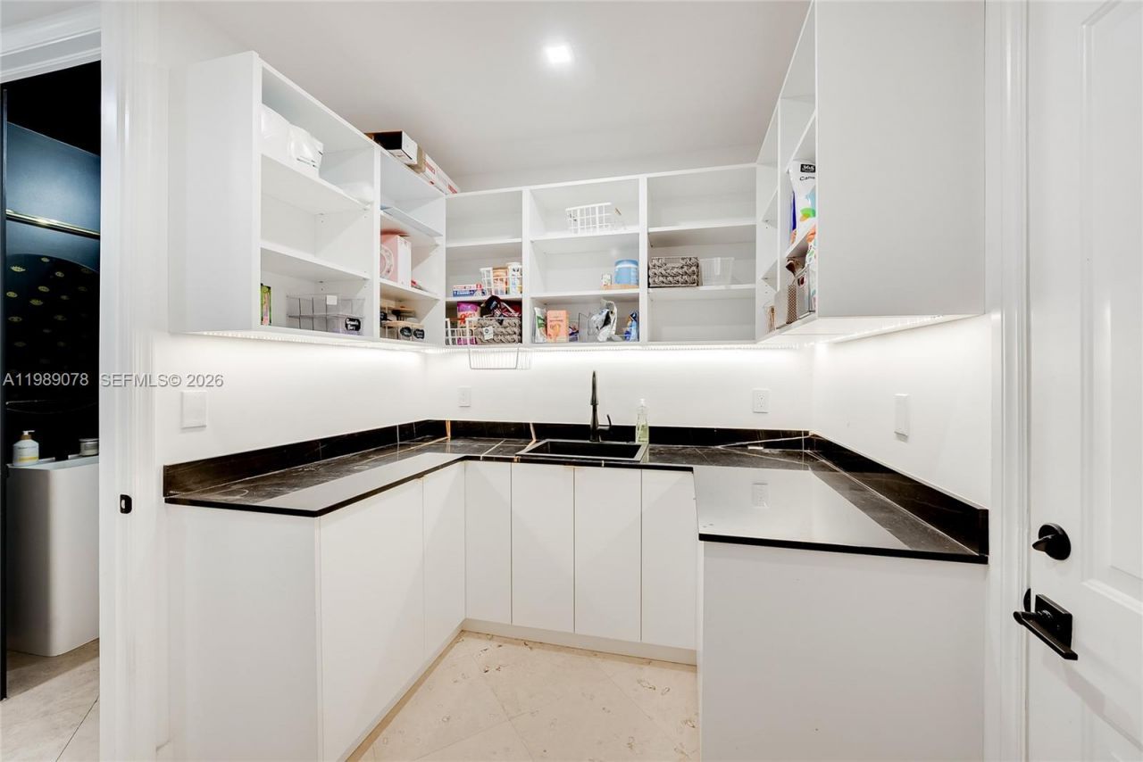 20765 NE 32nd Ave, Aventura, FL 33180 Photo