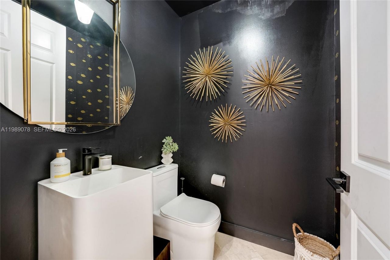 20765 NE 32nd Ave, Aventura, FL 33180 Photo