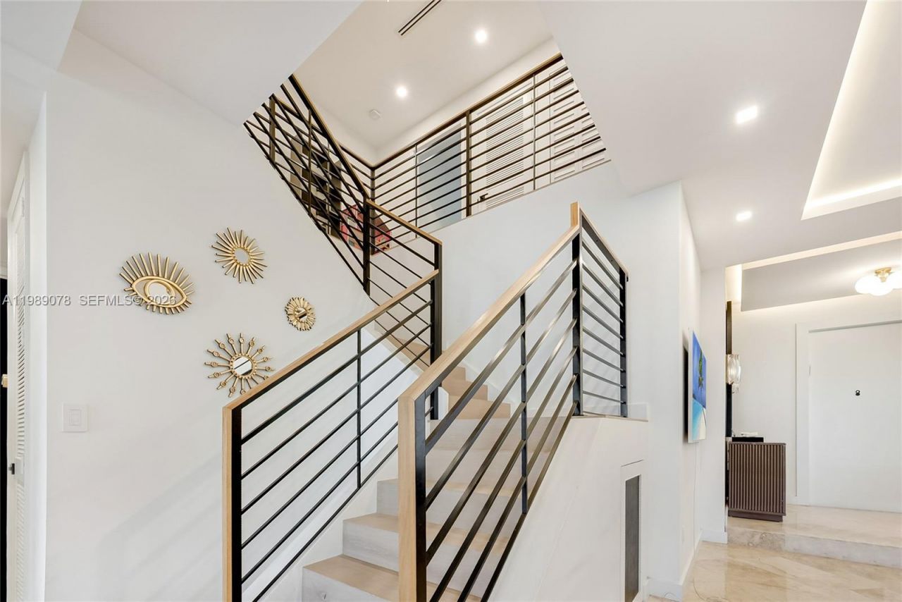 20765 NE 32nd Ave, Aventura, FL 33180 Photo