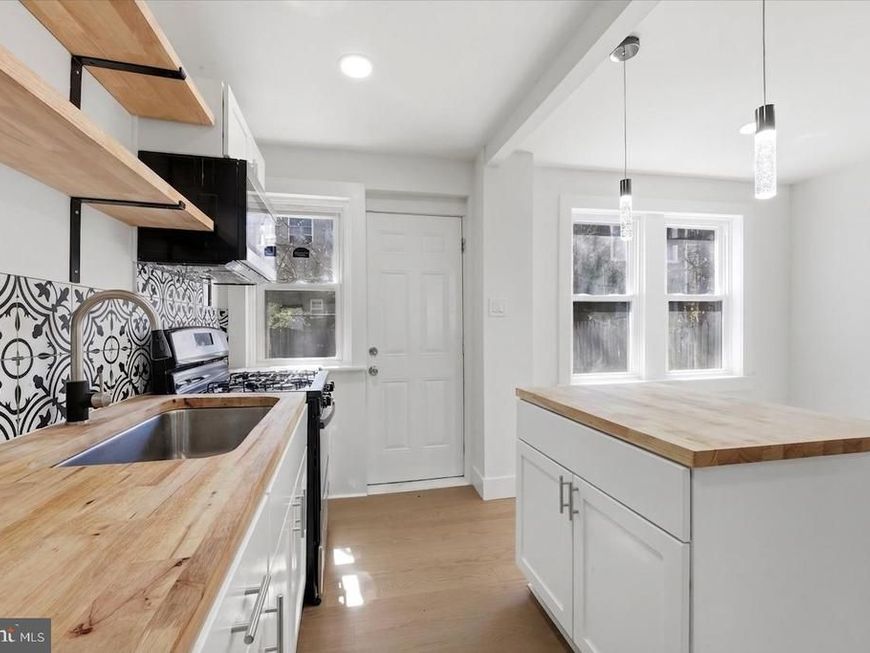 422 Darby Terrace, Darby, PA 19023 Main Photo