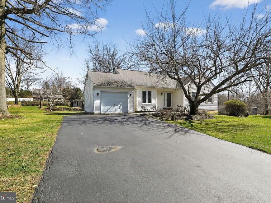 604 Lorient Drive, West Chester, PA 19382 Main Photo