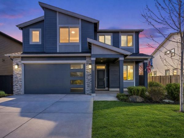 20991 NE Legend Place, Bend, OR 97701