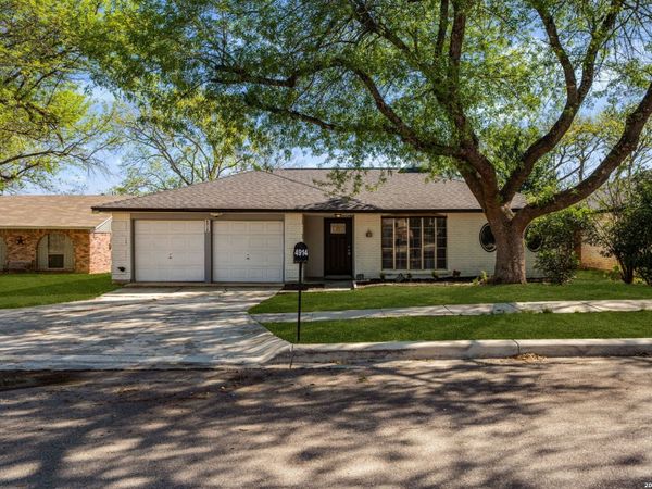 4914 Crestwood Dr., Schertz, TX 78101