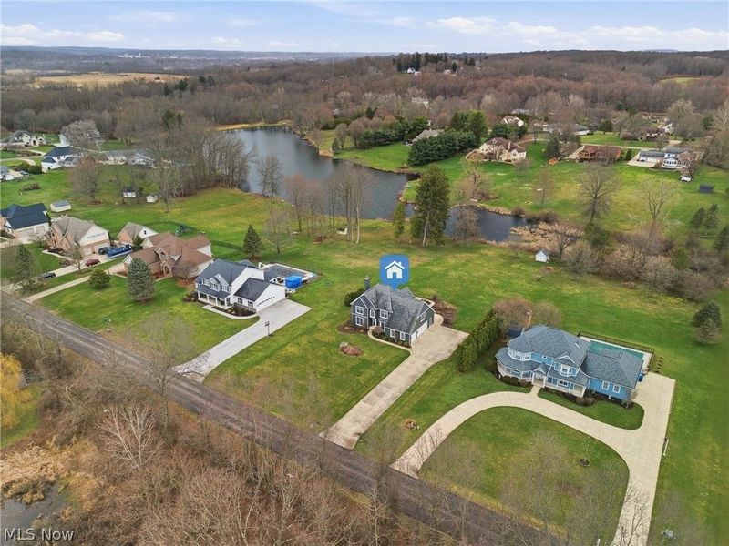 1365 Vermillion Drive, New Franklin, OH 44203 Photo 2