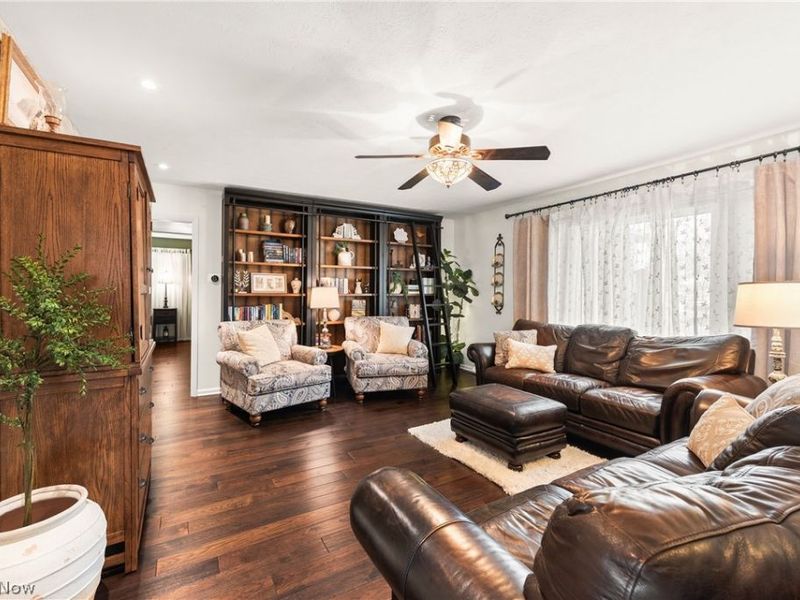 257 Windward Drive, Elyria, OH 44035 Photo 4