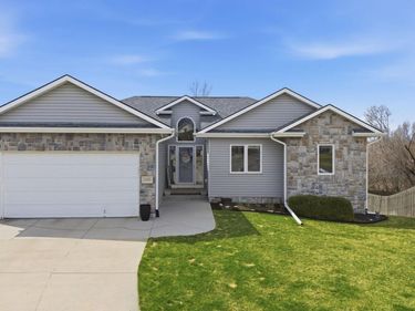 11833 S 210th Circle , Gretna, NE 68028