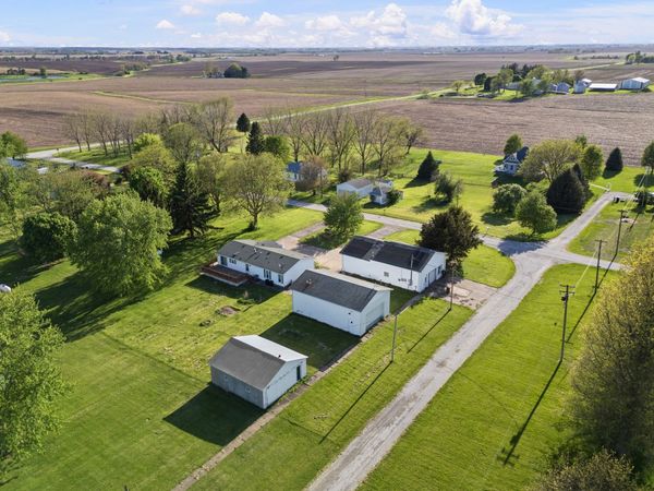 409 233rd Street, Aledo, IL 61231