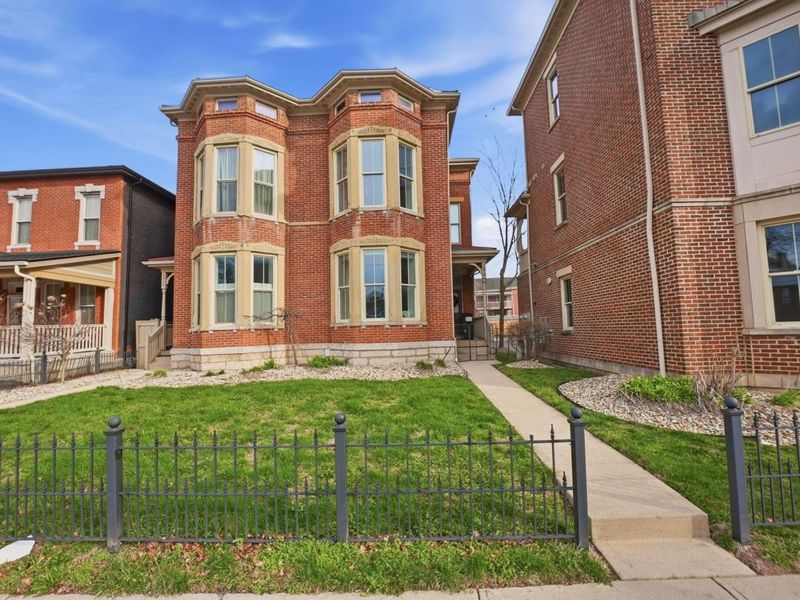 1070 E Long Street, Unit 1070, Columbus, OH 43203 Photo 2