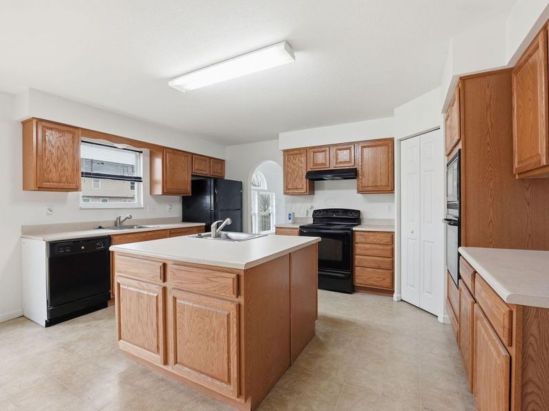 5611 Shellbark Street, Groveport, OH 43125 Photo 13