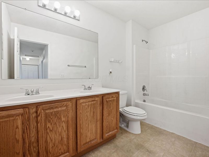 5611 Shellbark Street, Groveport, OH 43125 Photo 33