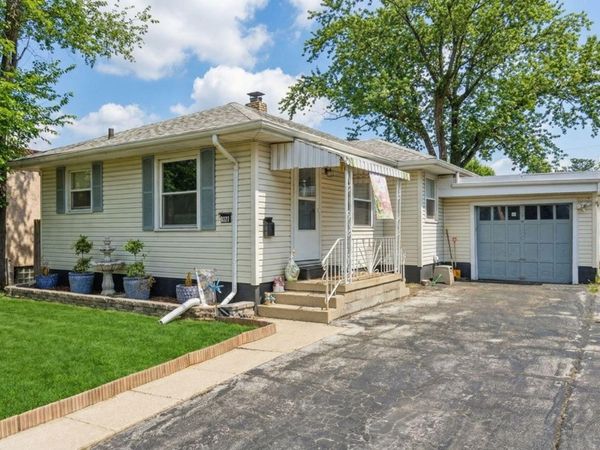 6611 Arkansas Avenue, Hammond, IN 46323