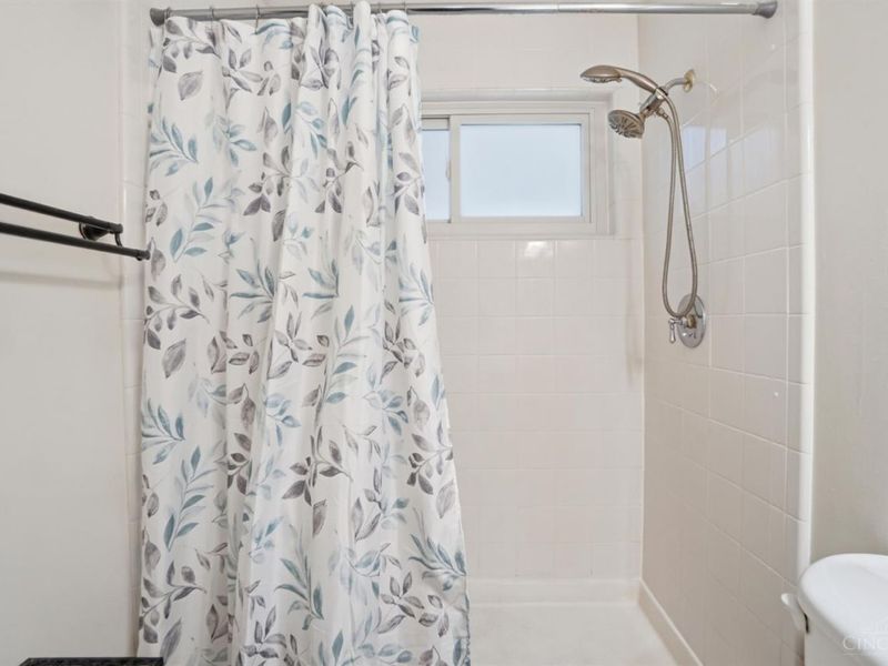 734 Wilbud Drive, Cincinnati, OH 45205 Photo 17