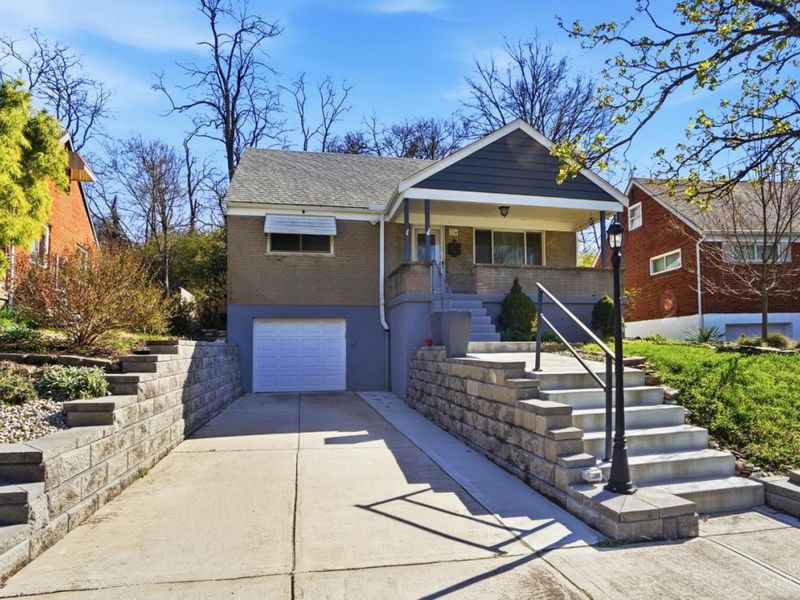 734 Wilbud Drive, Cincinnati, OH 45205 Photo 2