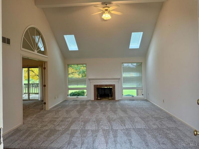 6641 Smith Road, Loveland, OH 45140 Photo 2