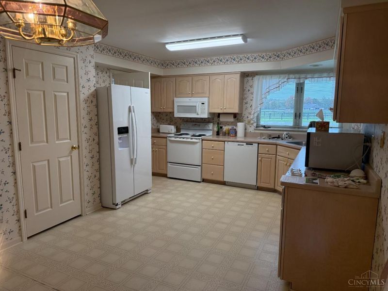 6641 Smith Road, Loveland, OH 45140 Photo 7