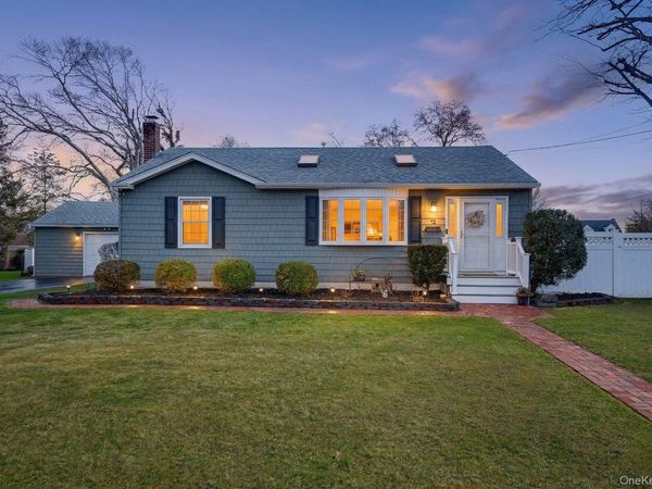 72 Harris Street , Patchogue, NY 11772