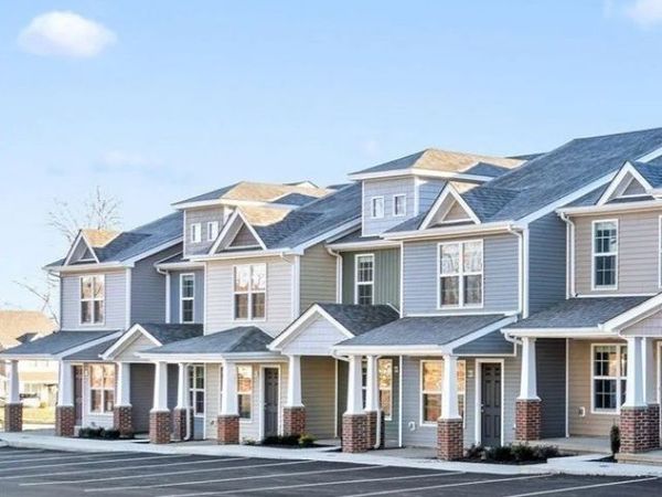 218 Woodland Valley Ln, Clarksville, TN 37040