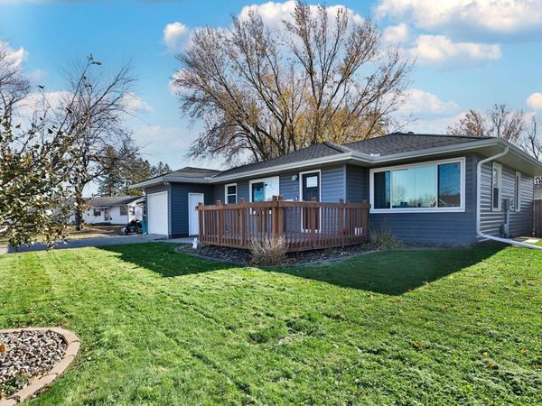 733 E Academy Street, Owatonna, MN 55060