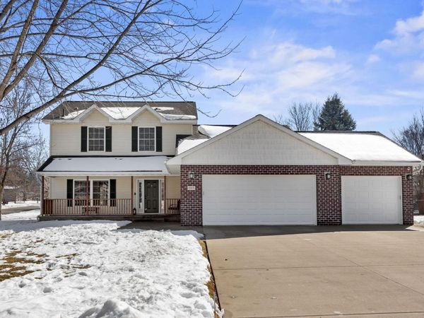 955 Park Drive, Belle Plaine, MN 56011