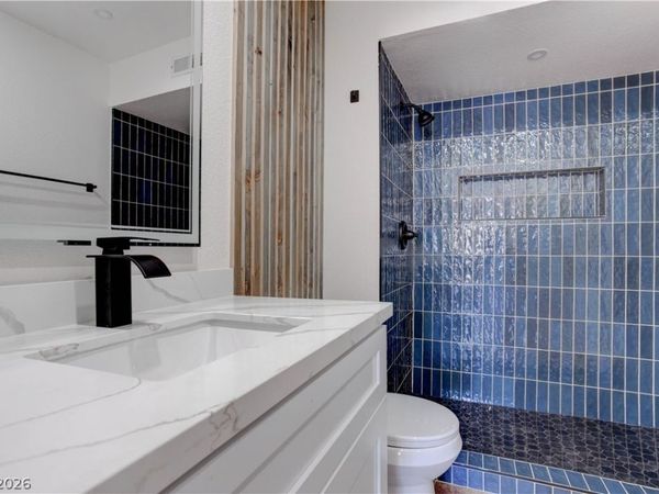 42 Moonlight Drive, Las Vegas, NV 89110