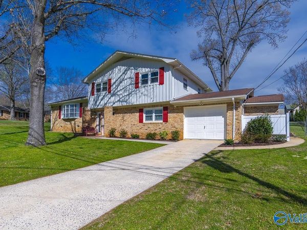 7607 Peacock Drive, Huntsville, AL 35802