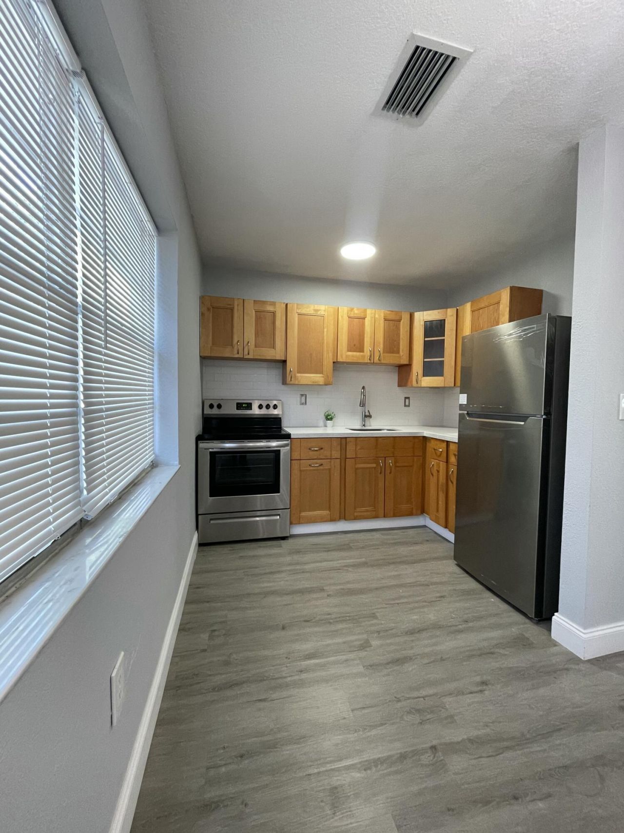 110 SE 7th Street, Unit 4, Hallandale Beach, FL 33009 Photo