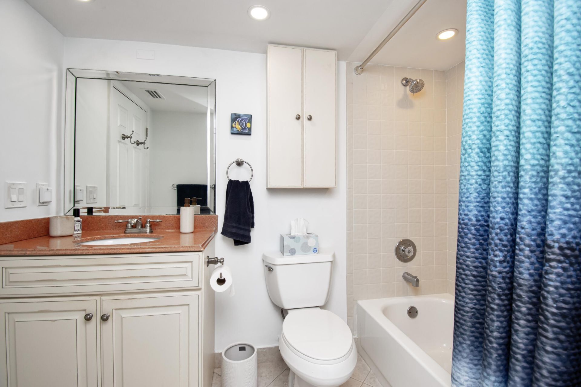 8200 Lakeshore Drive, Unit 202, Hypoluxo, FL 33462 Photo