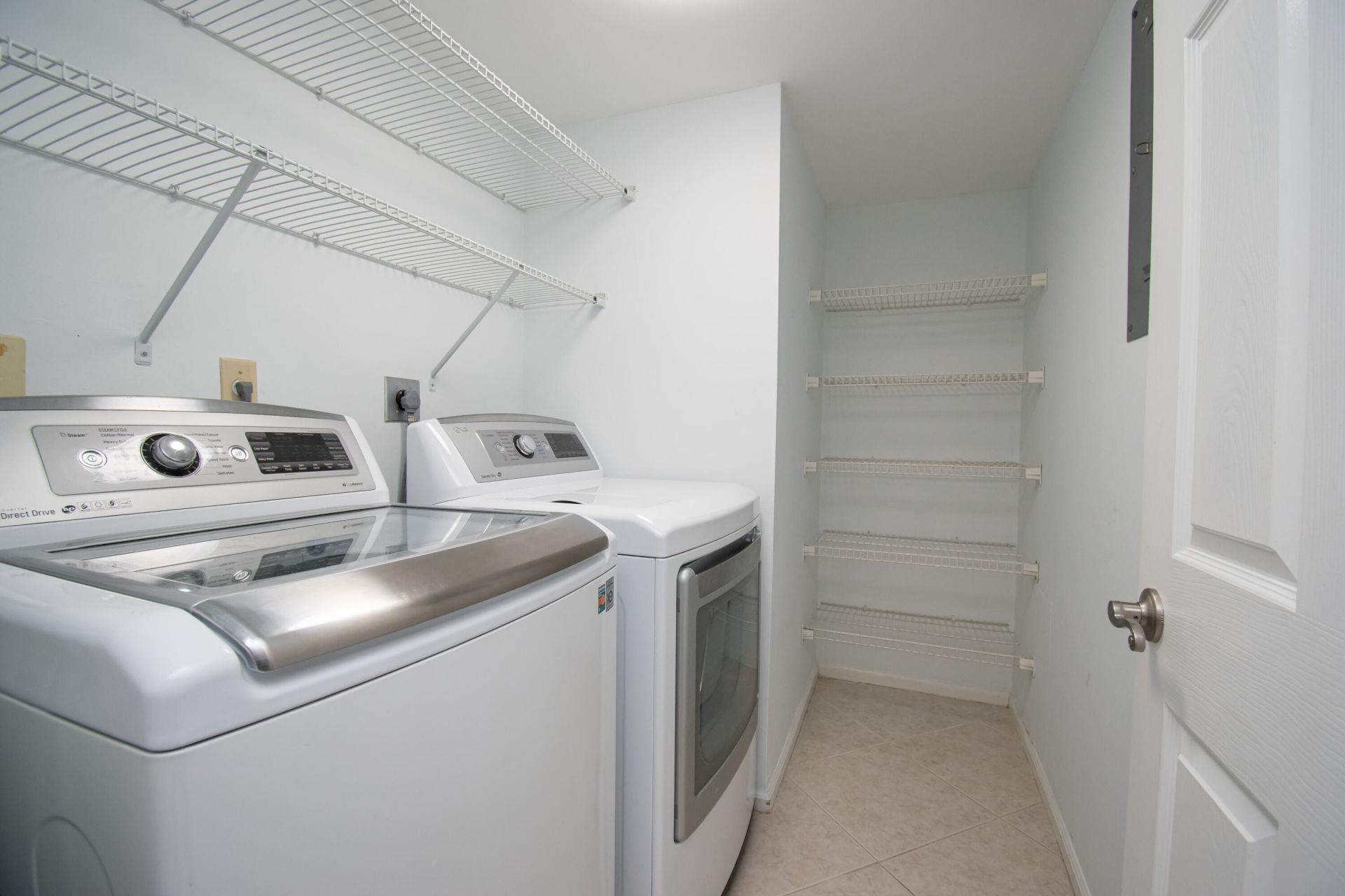 8200 Lakeshore Drive, Unit 202, Hypoluxo, FL 33462 Photo