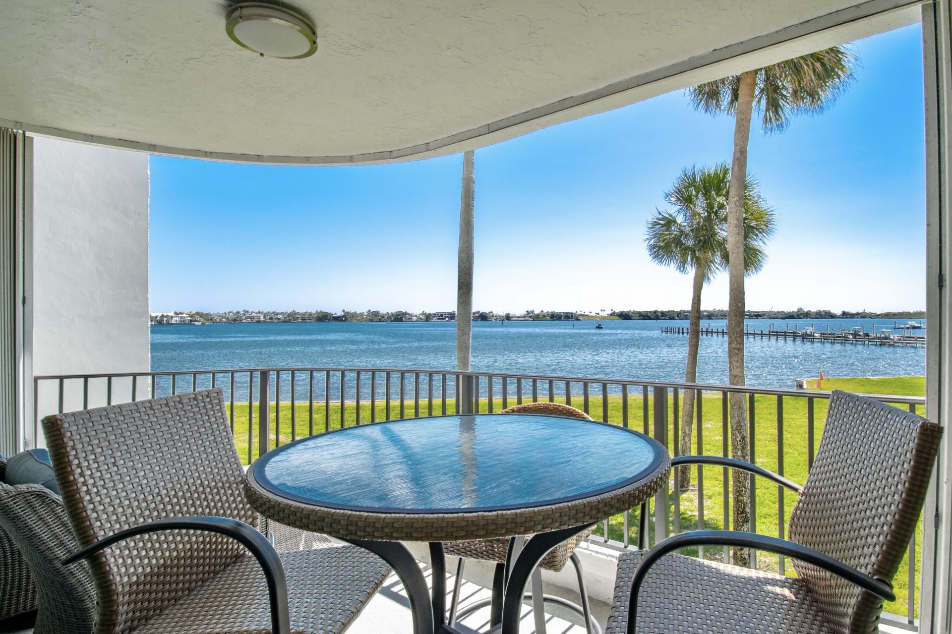 8200 Lakeshore Drive, Unit 202, Hypoluxo, FL 33462 Photo