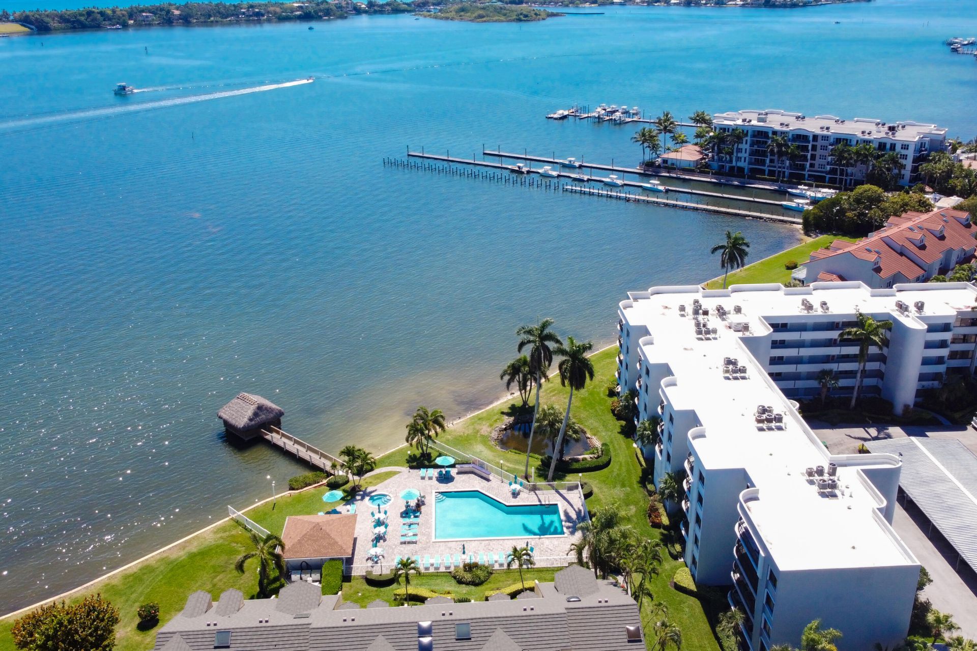 8200 Lakeshore Drive, Unit 202, Hypoluxo, FL 33462 Photo