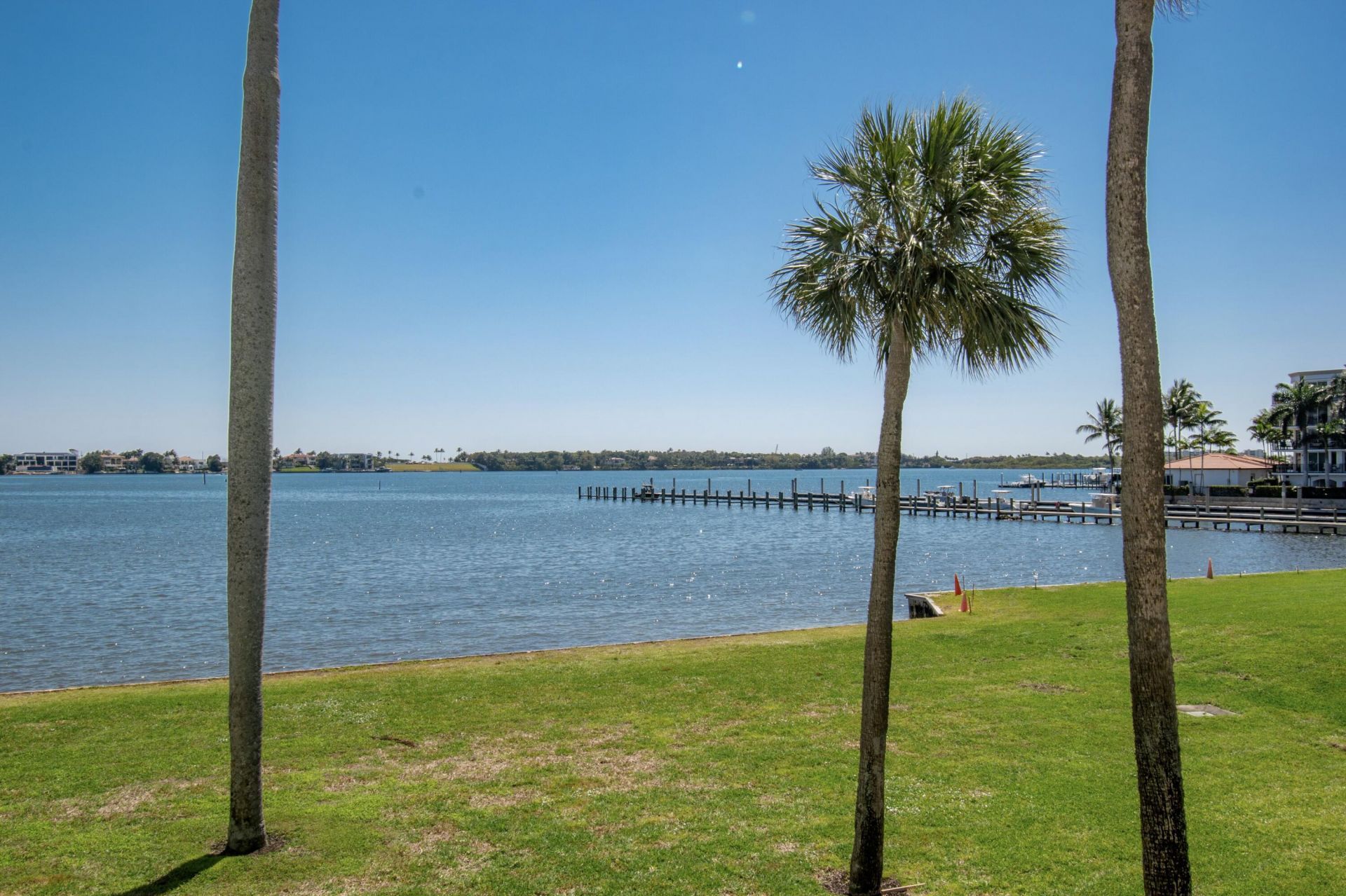 8200 Lakeshore Drive, Unit 202, Hypoluxo, FL 33462 Photo