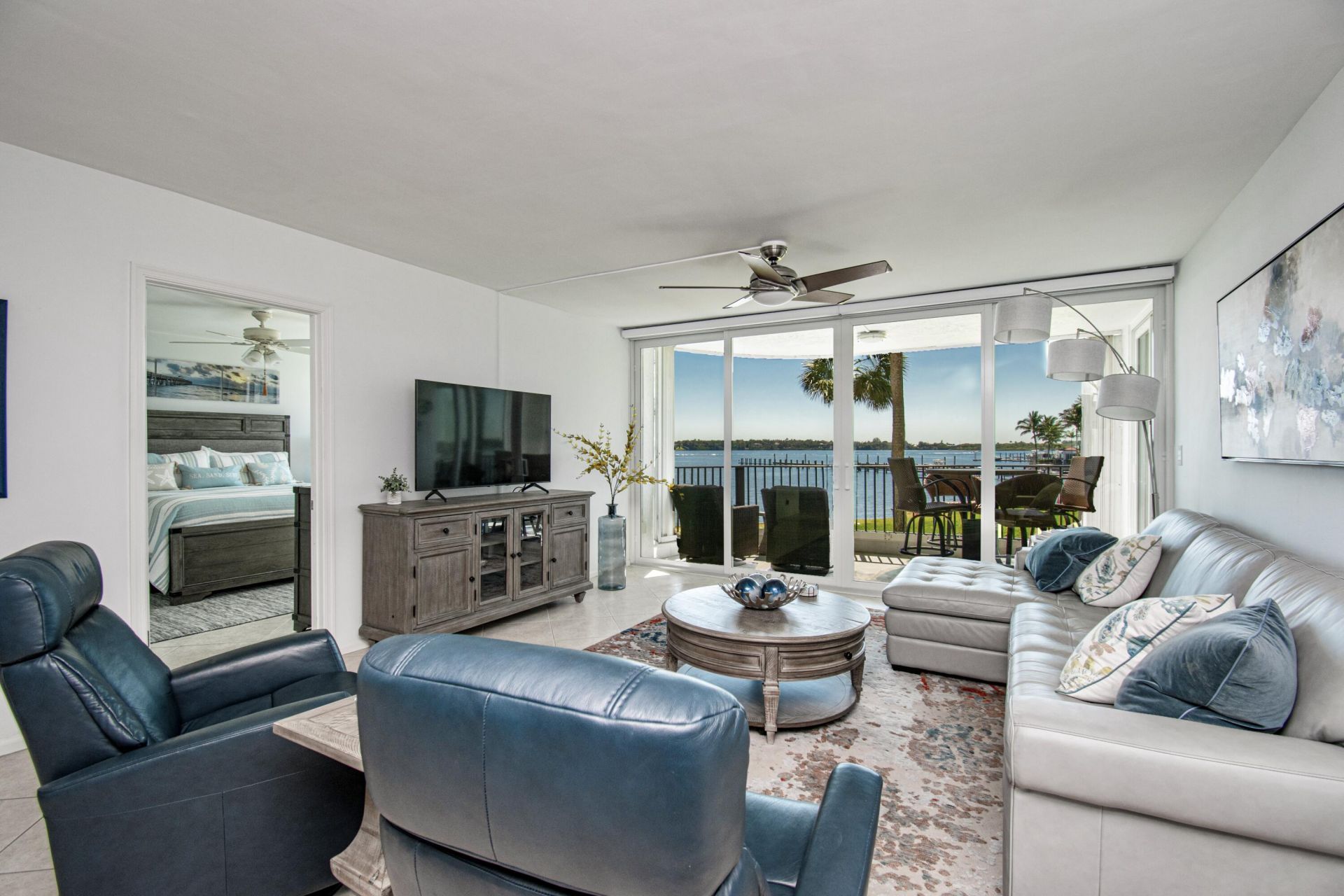 8200 Lakeshore Drive, Unit 202, Hypoluxo, FL 33462 Photo