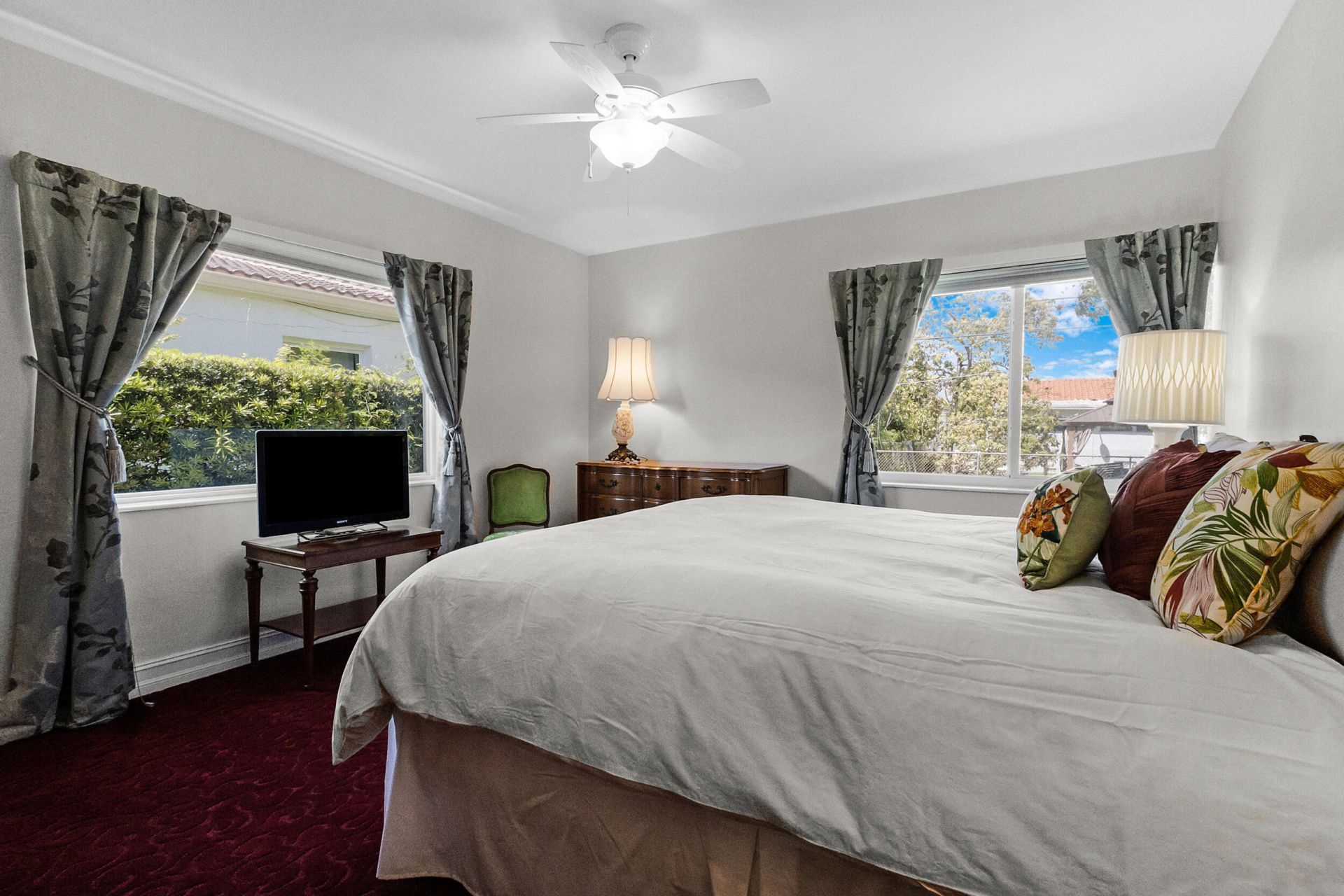 1555 71st Street, Miami Beach, FL 33141 Photo