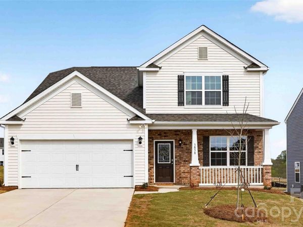 3838 Maxwell Henry Lane NW, Conover, NC 28613