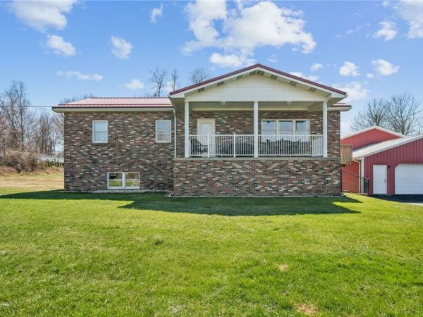 138 Buckeye Rd , Mount Pleasant, PA 15666