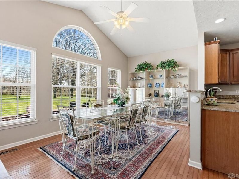 2432 Forest Oaks Drive, Beavercreek, OH 45431 Photo 22