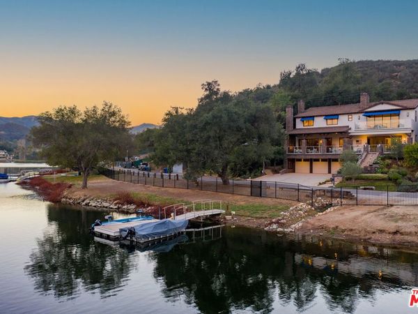 111 Lake Sherwood Drive, Lake Sherwood, CA 91361