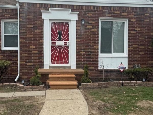 5085 Grayton Street, Detroit, MI 48224