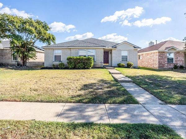 2458 Manchester Lane, Lancaster, TX 75134