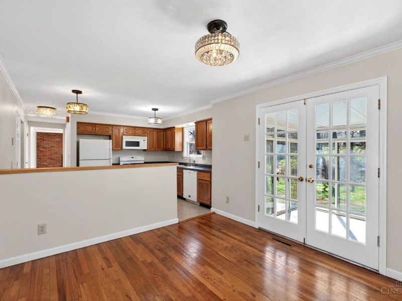 3929 Malaer Drive, Sharonville, OH 45241 Photo 16