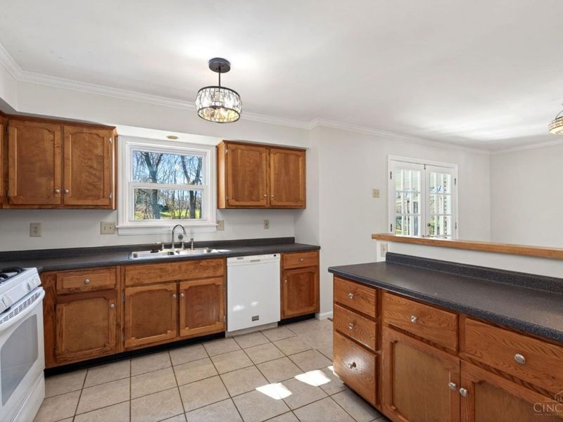 3929 Malaer Drive, Sharonville, OH 45241 Photo 19