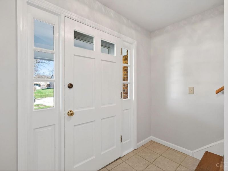 3929 Malaer Drive, Sharonville, OH 45241 Photo 6