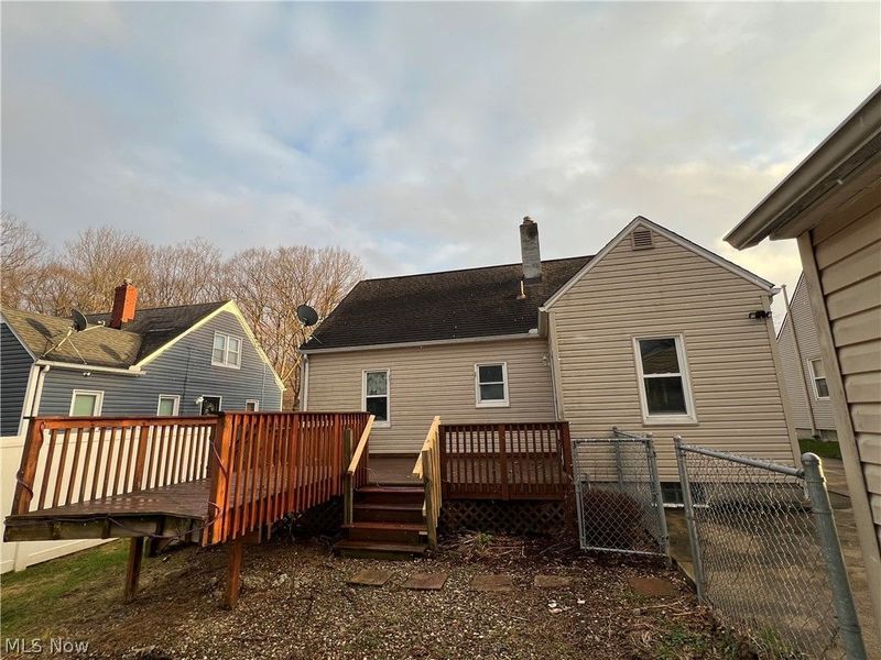 715 E Catawba Avenue, Akron, OH 44306 Photo 6