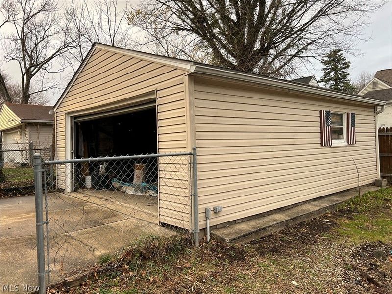 715 E Catawba Avenue, Akron, OH 44306 Photo 8