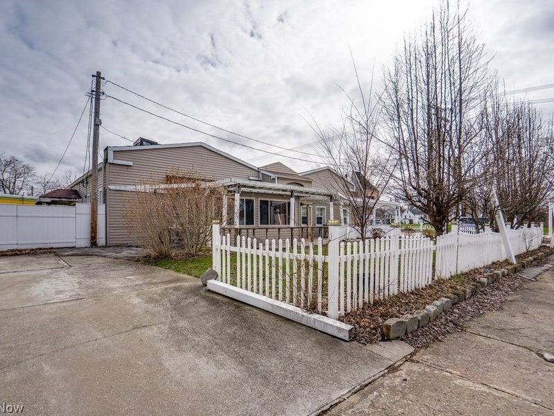 4610 West Avenue, Ashtabula, OH 44004 Photo 4