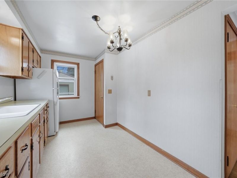 1614 Colonial Boulevard NE, Canton, OH 44714 Photo 22