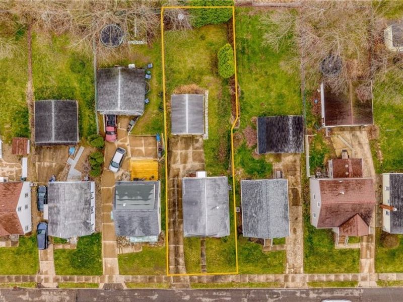 1614 Colonial Boulevard NE, Canton, OH 44714 Photo 37