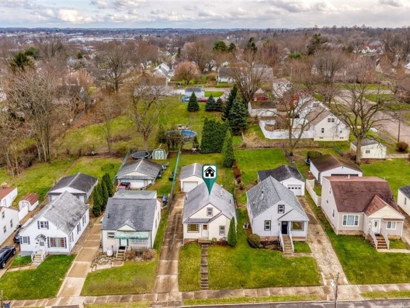 1614 Colonial Boulevard NE, Canton, OH 44714 Photo 4