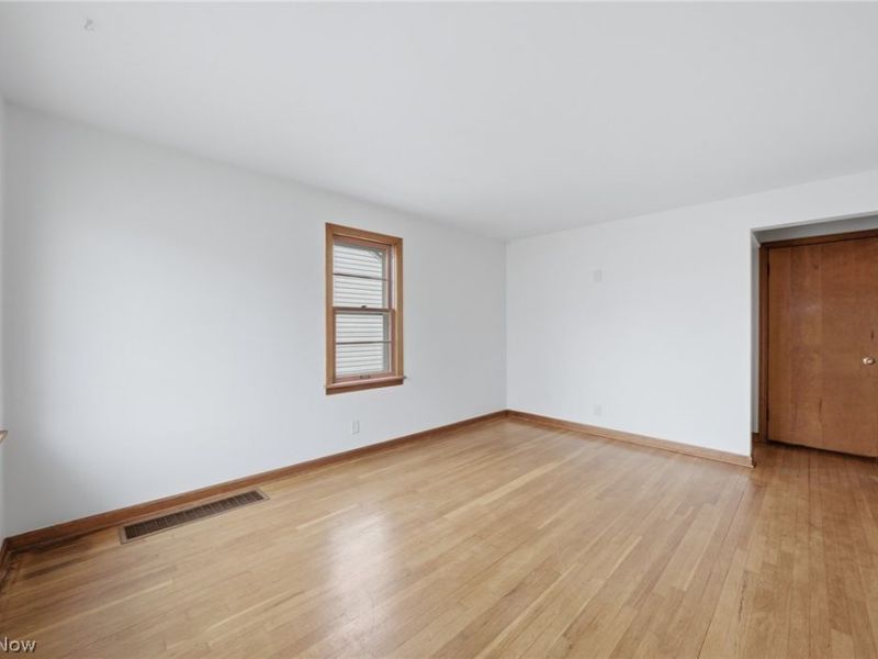 1614 Colonial Boulevard NE, Canton, OH 44714 Photo 8